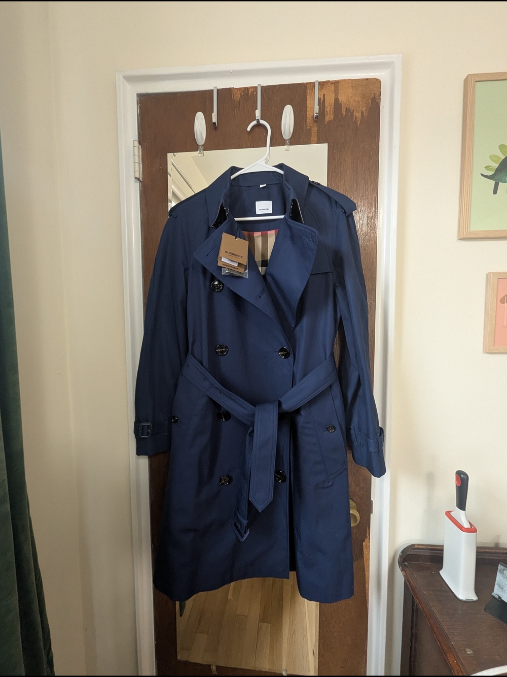 Burberry Hillington Navy Double-Breasted Belted Trench Coat, Sz US 6 - Picture 9 of 11